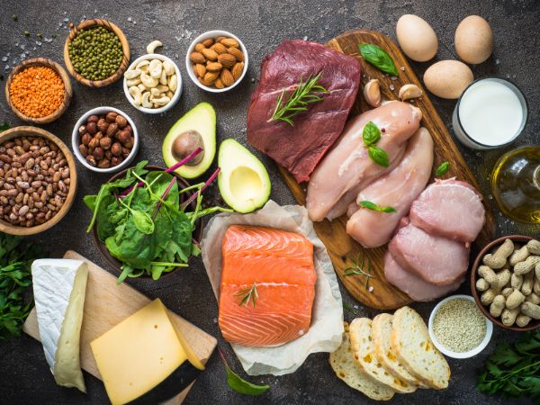 8 Najlepszych źródeł białka dla sportowców: Zdrowe odżywianie w podróży
